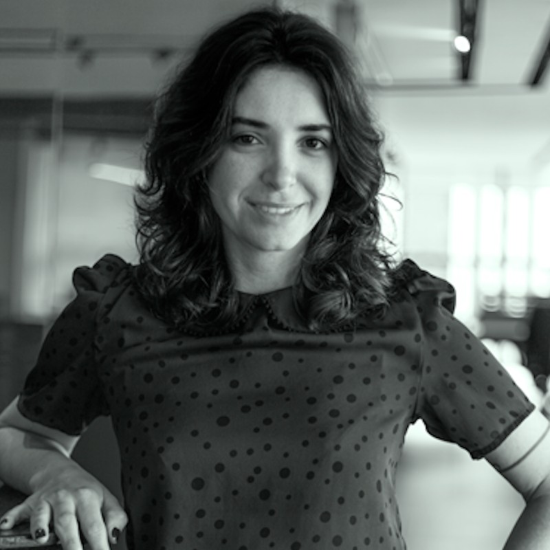 transfeera-lp-webinar-invisible-banking-bruna